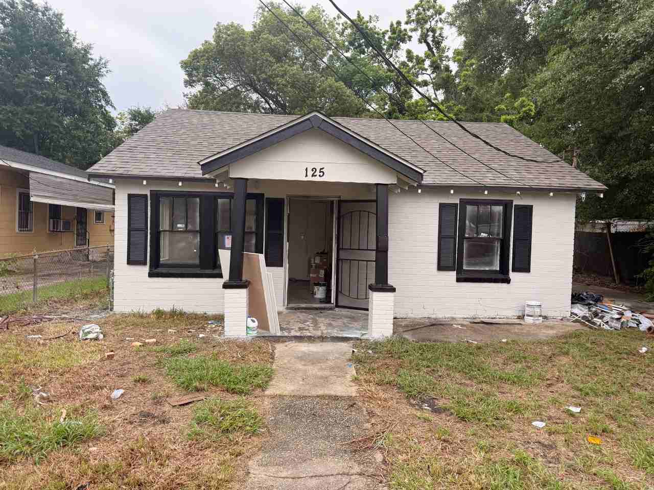 125 Diaz St - Photo 2 of 14