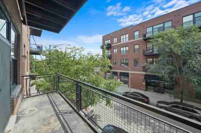 2 S Leavitt St #212 - Photo 6 of 10