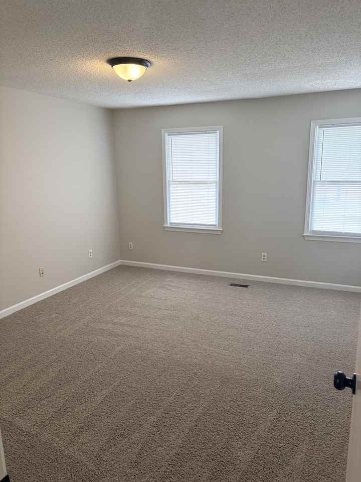 7 Althea Cir #1 - Photo 3 of 10