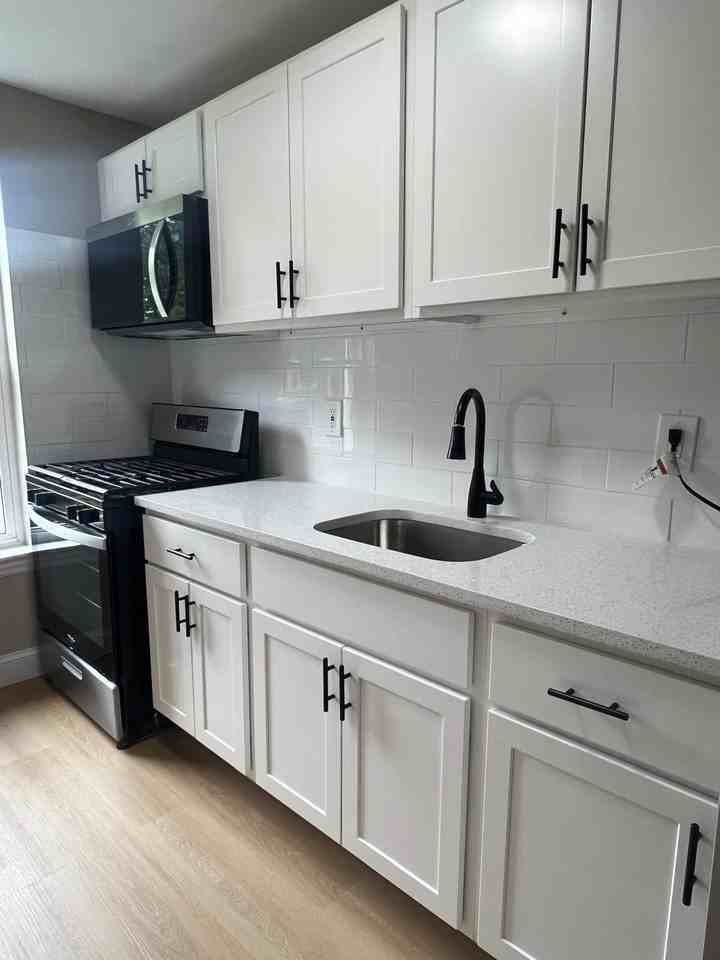 676 Park Ave #19-2A