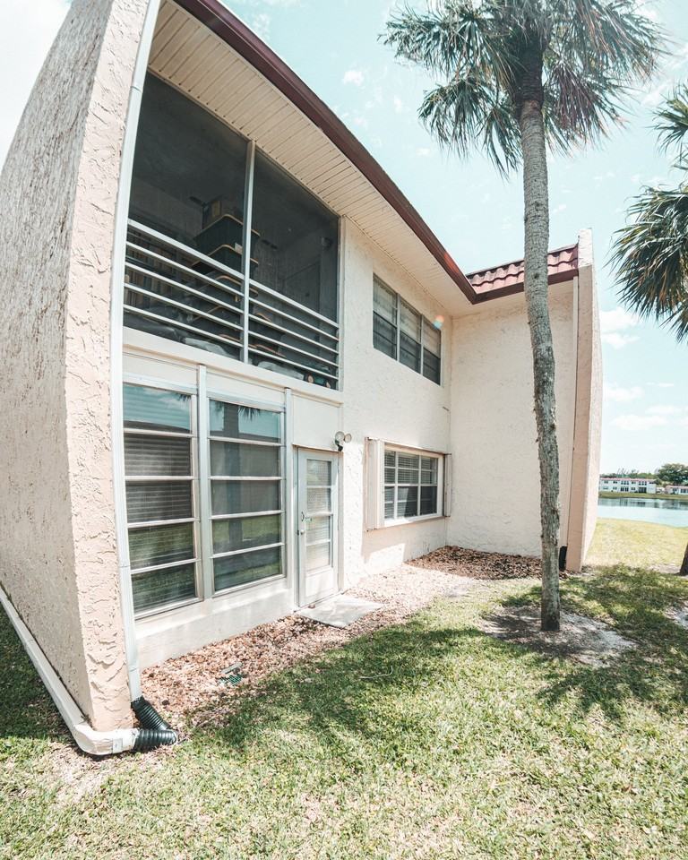 204 Lake Frances Dr - Photo 2 of 9