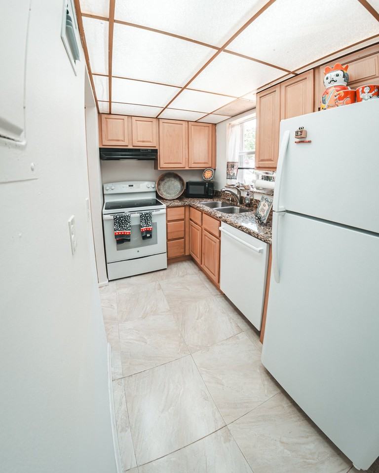 204 Lake Frances Dr - Photo 7 of 9