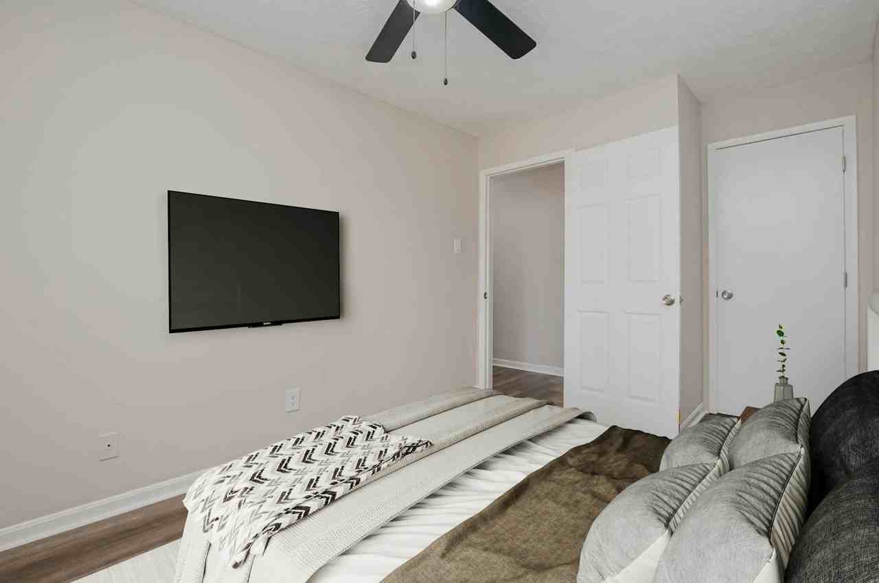 3030 Cleinview Avenue, Unit 4 - Photo 7 of 18