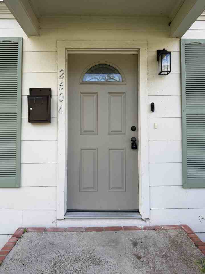 2604 Avenue C #1 - Photo 3 of 20