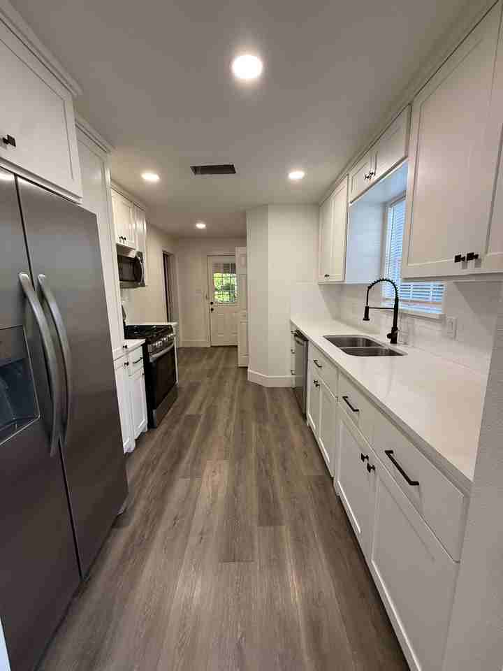 2604 Avenue C #1 - Photo 5 of 20