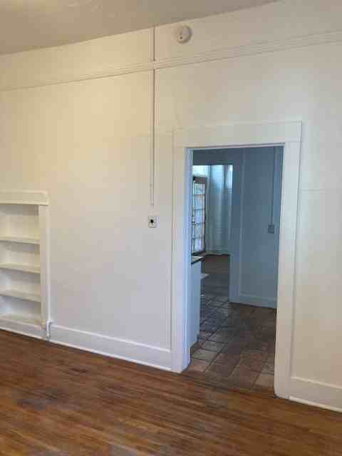 917 North Hoff Avenue - Photo 6 of 21