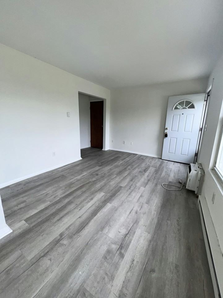 23 South River Street, Unit 2 - Photo 5 of 11