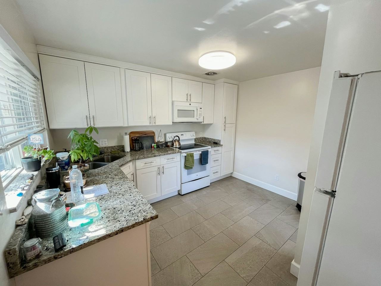 2272 East Panorama Way, Unit A - Photo 6 of 9