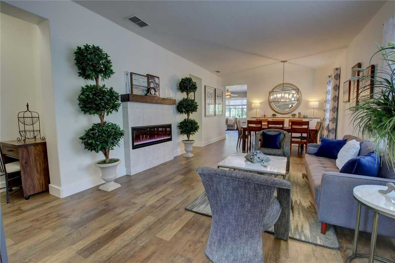 13044 Oulton Circle - Photo 2 of 21