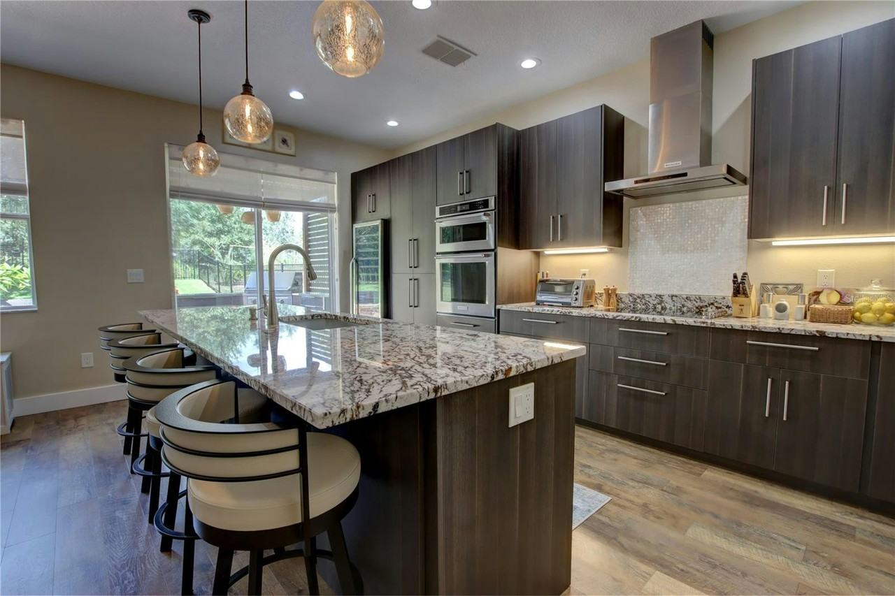 13044 Oulton Circle - Photo 4 of 21