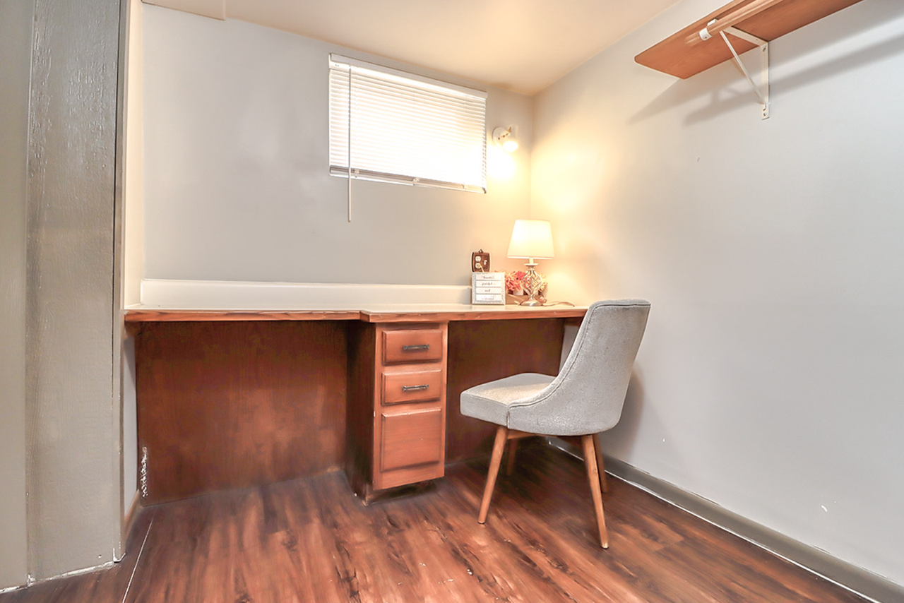 1546 North 14th Street - Photo 4 of 32