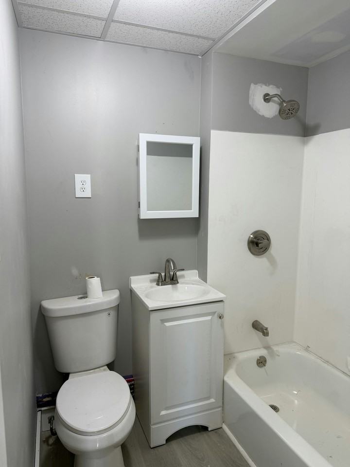 135 Orange Street, Unit 2B - Photo 2 of 10