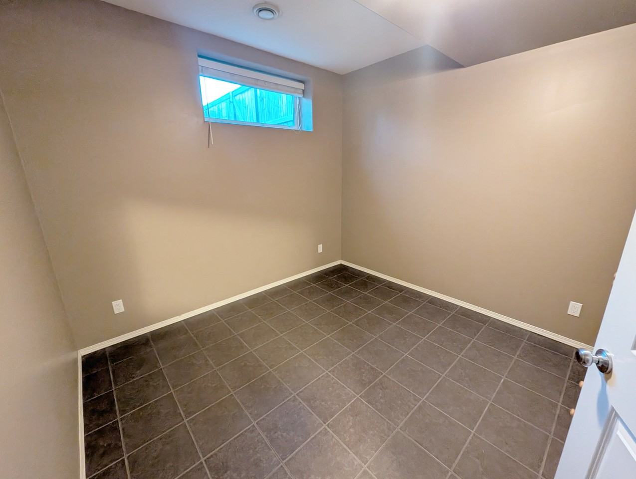 120A 112th St #B - Photo 3 of 5
