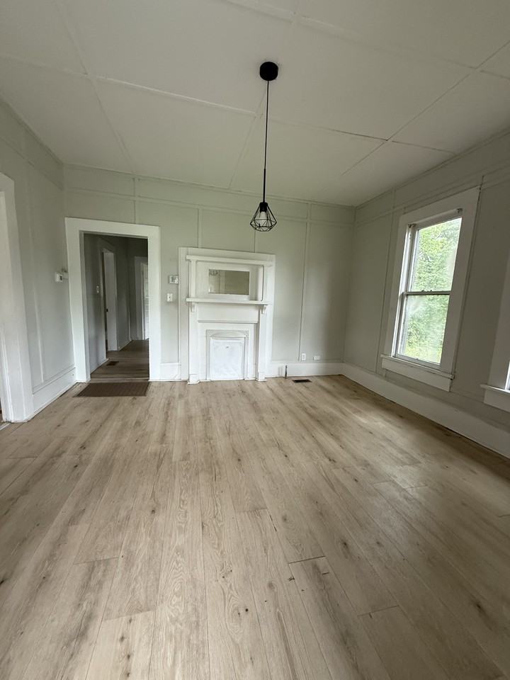 528 Oregon St #1 - Photo 2 of 10