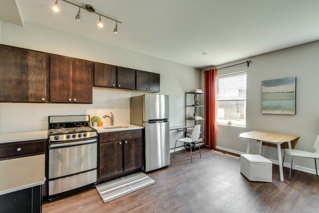 1627 N Humboldt Blvd #4E - Photo 3 of 10
