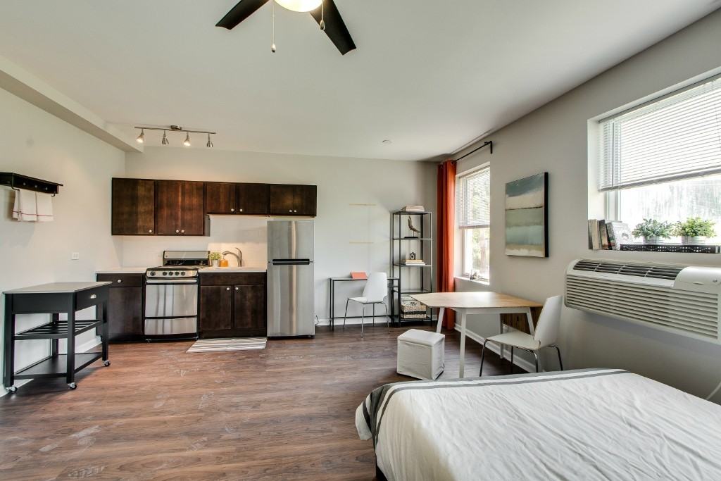 1627 N Humboldt Blvd #4E - Photo 7 of 10