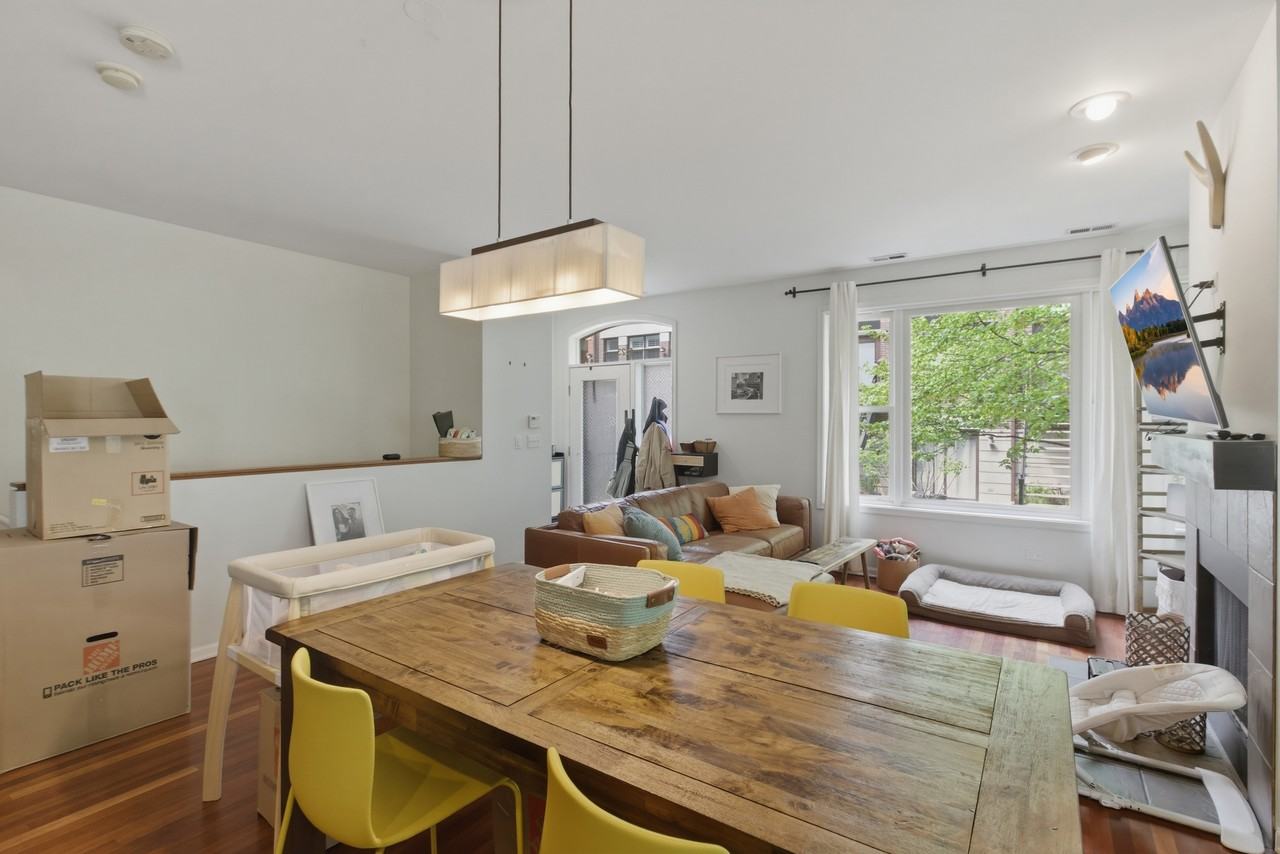 1323 S Indiana Pkwy #TH - Photo 5 of 23