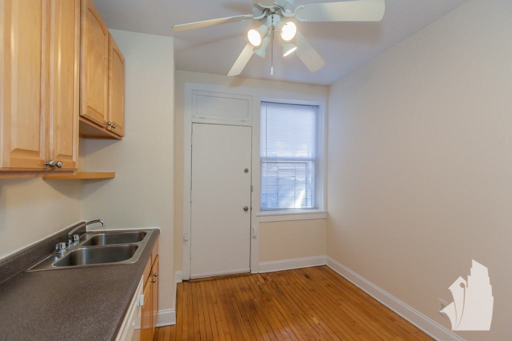 859 W Cornelia Ave #853-2S - Photo 5 of 10