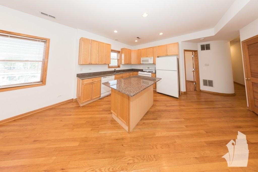 2741 N Southport Ave #2741-3S - Photo 6 of 17