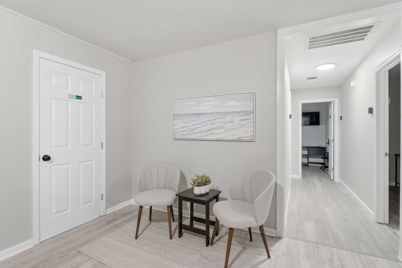 Mulberry Ln - Photo 5 of 13