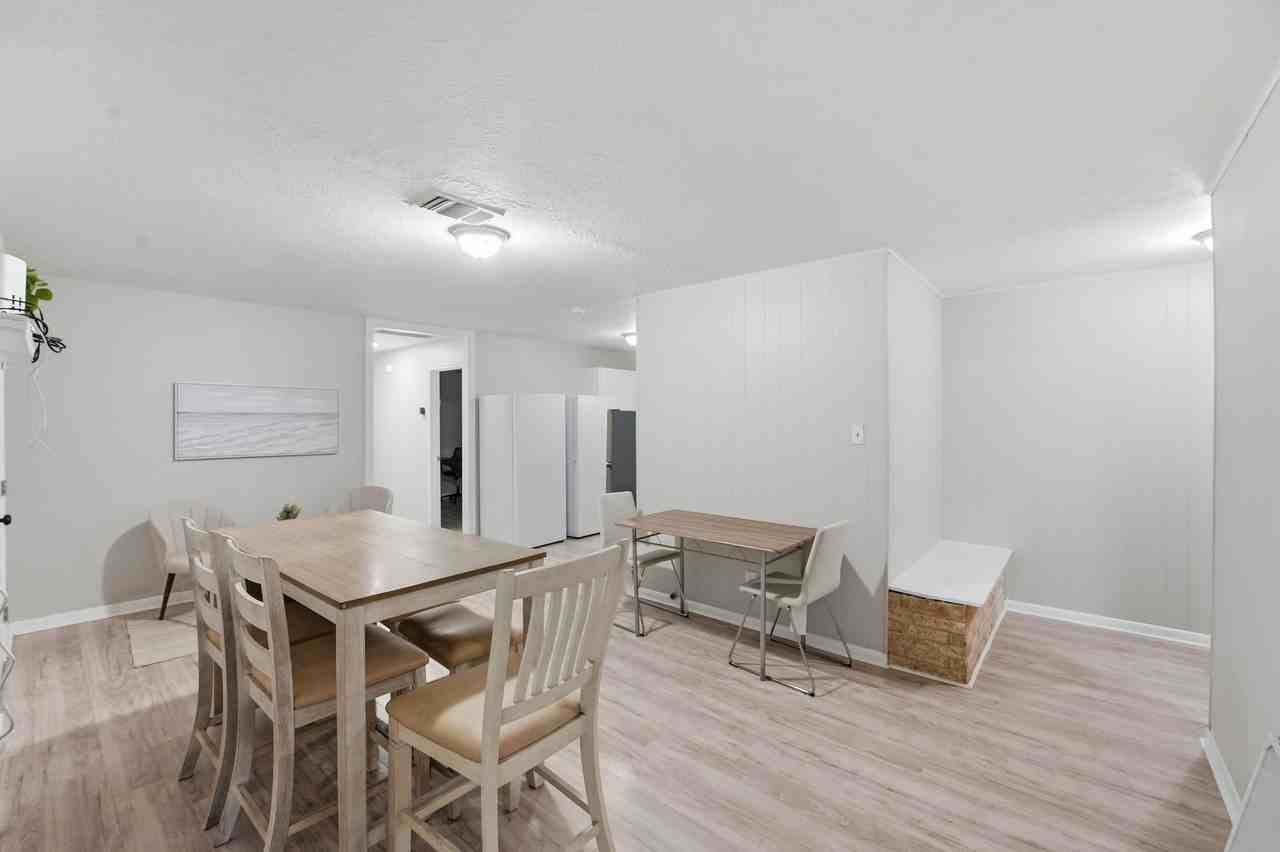 Mulberry Ln - Photo 6 of 13