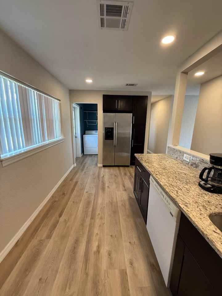 Park Manor Dr - Photo 3 of 8
