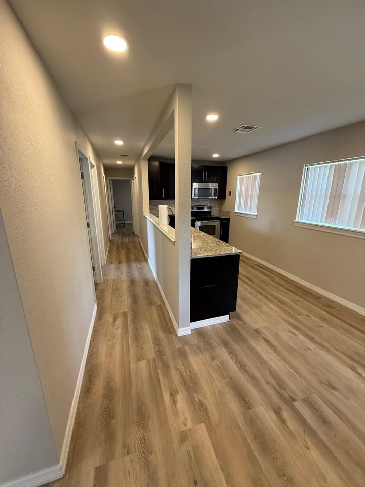 Park Manor Dr - Photo 6 of 8