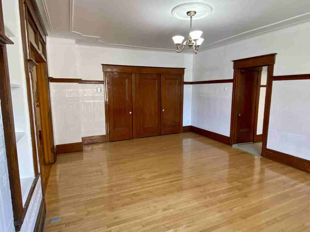 3330 Rue De Verdun - Photo 3 of 11