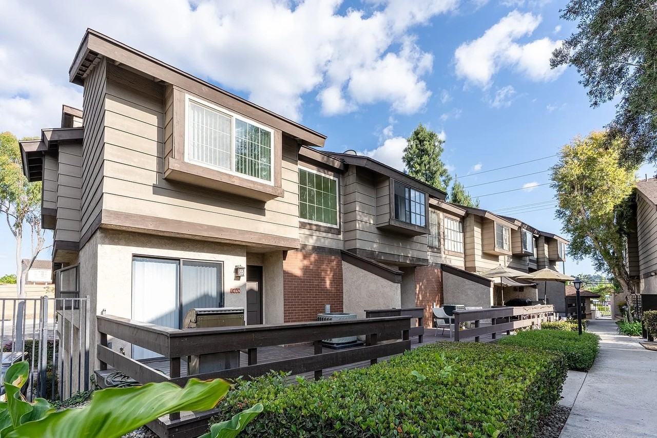 1469 W Lambert Rd #1