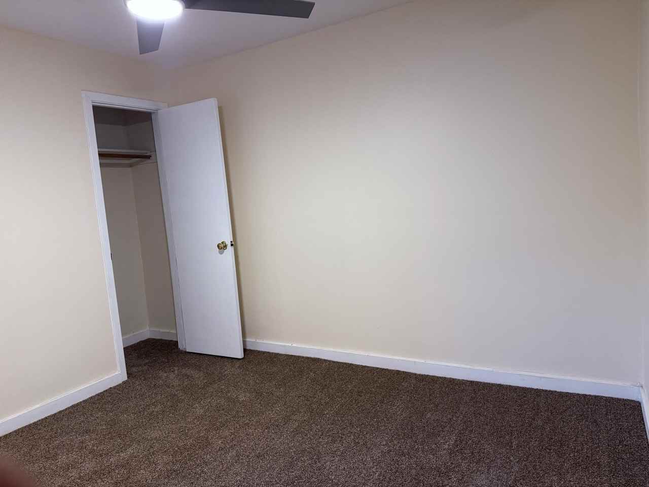 8907-09 South Cottage Grove Avenue - OWNER HANDLES ALL MAIN - Photo 5 of 6