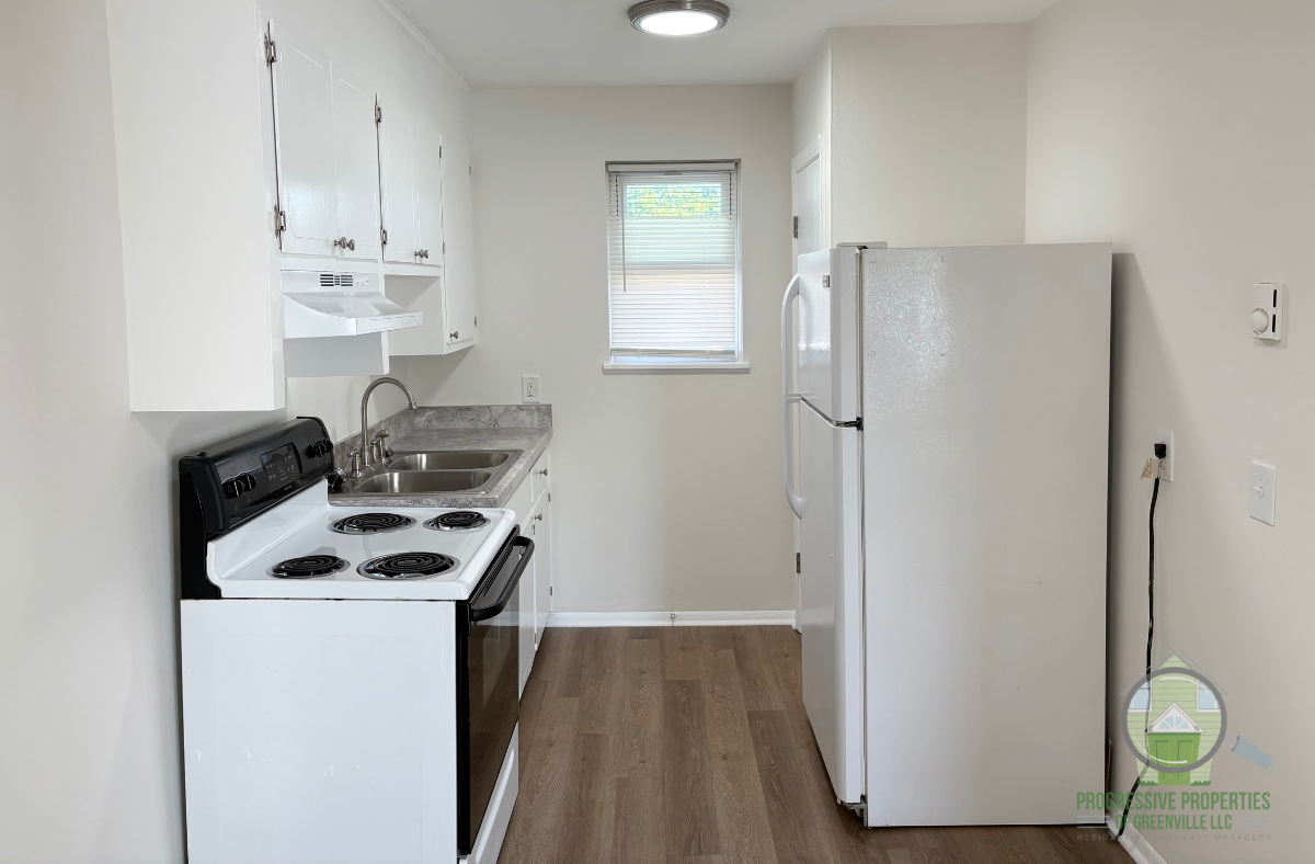 3001 Old Buncombe Road - Photo 4 of 10