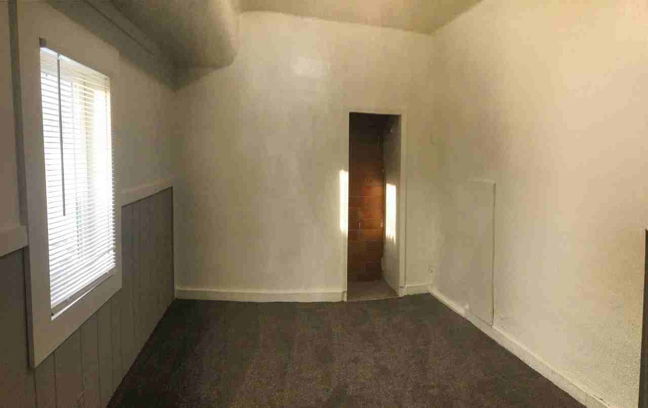 1019 East Broadway Street - Photo 4 of 9