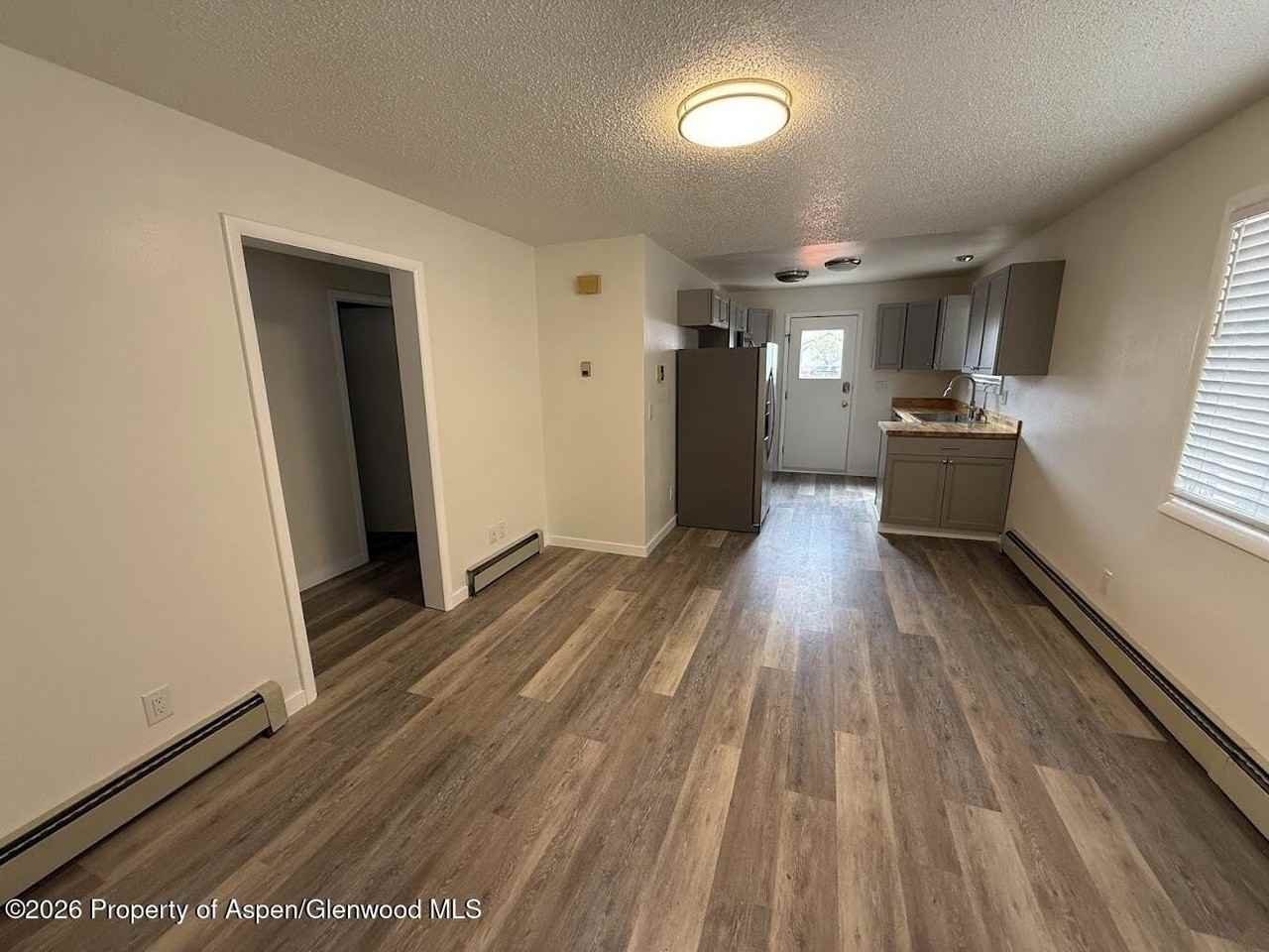 726 Tucker St - Photo 2 of 7