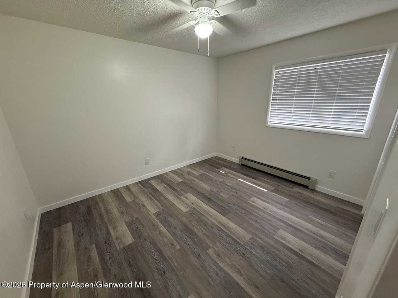 726 Tucker St - Photo 6 of 7