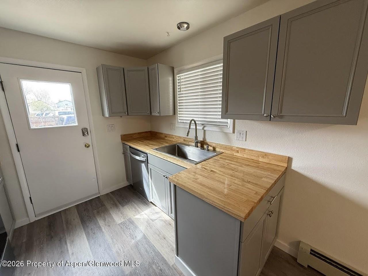 726 Tucker St - Photo 7 of 7