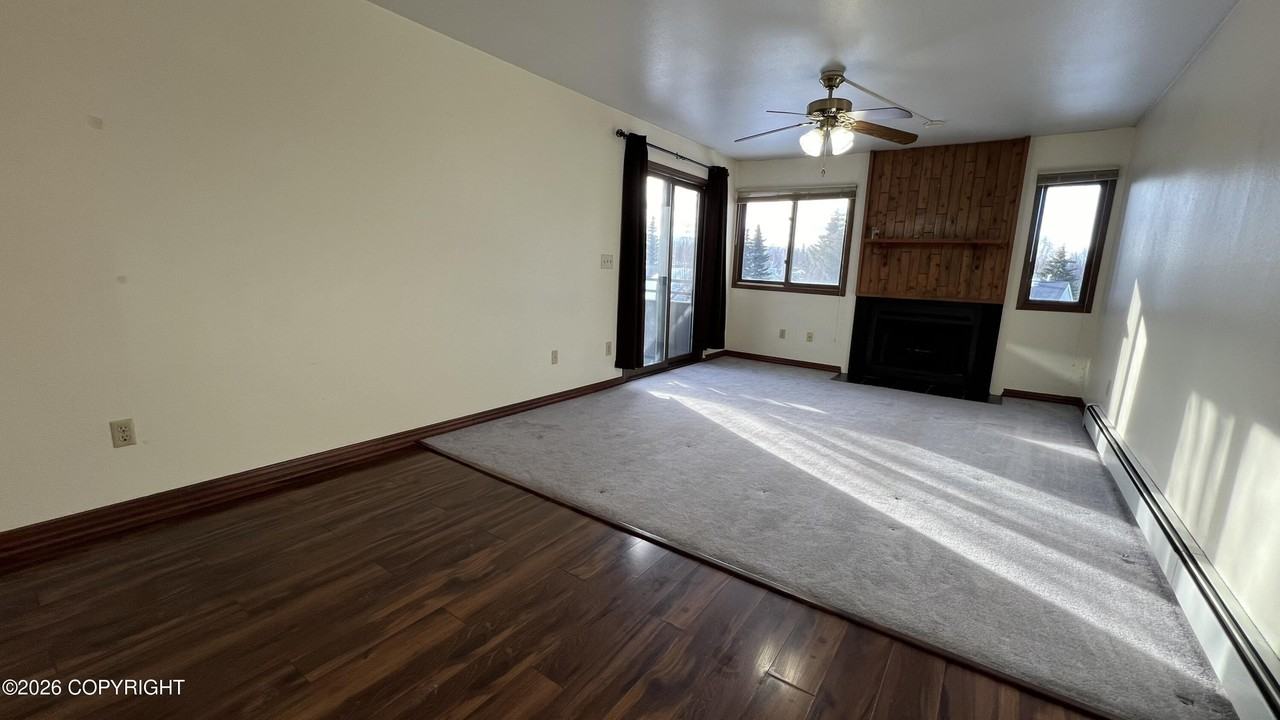1630 Eastridge Dr #303 - Photo 4 of 23