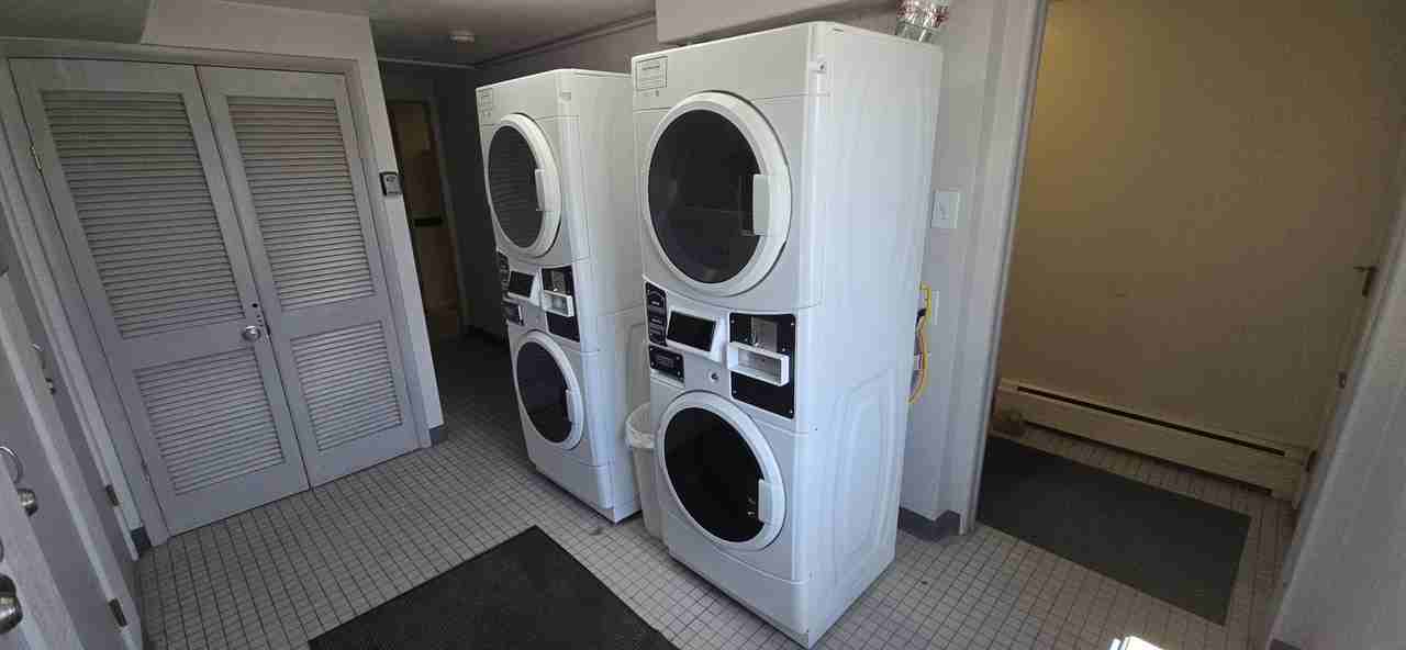 1613 Allison Street - Photo 6 of 42