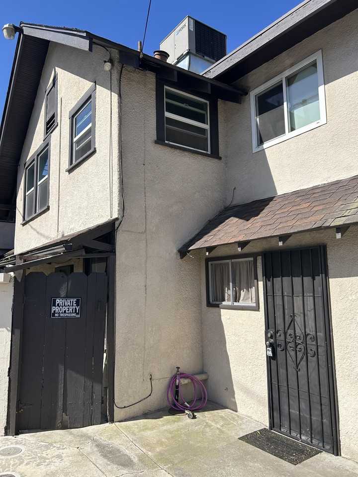 117 Lee St Unit F - Photo 2 of 25