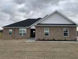 featured image of 924 Parker Ln