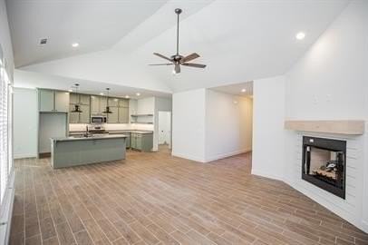 924 Parker Ln - Photo 6 of 26