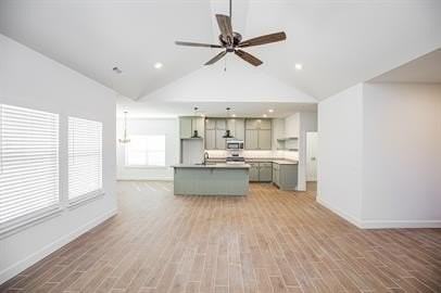 924 Parker Ln - Photo 7 of 26