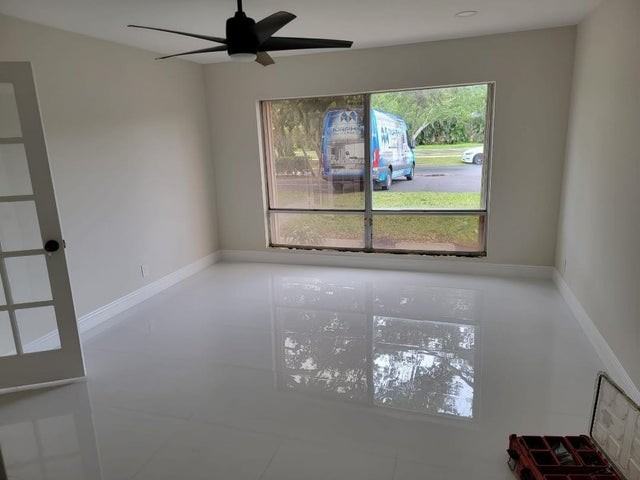 2733 Zorno Way - Photo 6 of 7