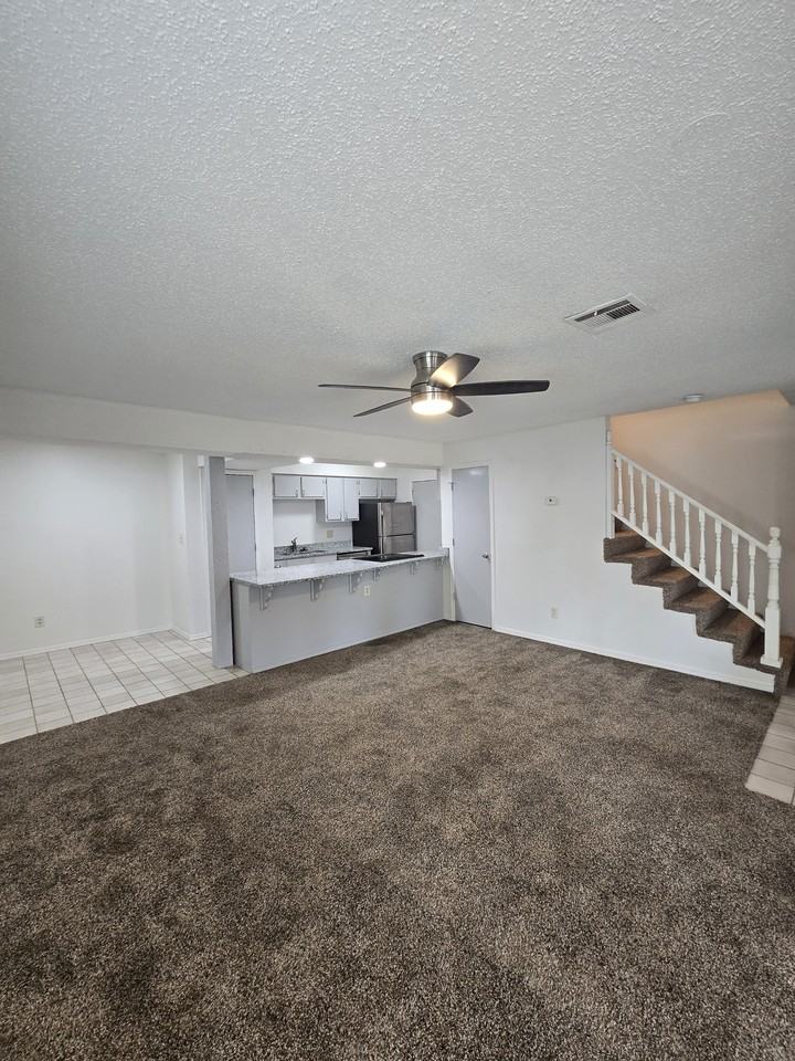 437 South Paula Avenue - Photo 3 of 17