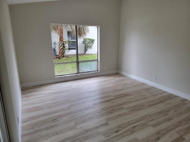 2733 Zorno Way - Photo 7 of 7