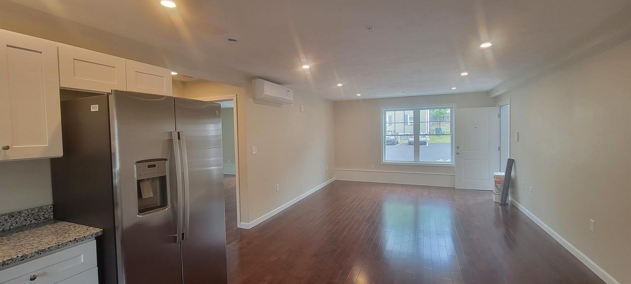 Princeton Court Apartments - Photo 2 of 43