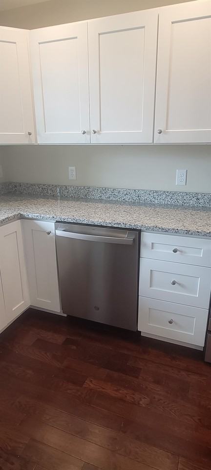 Princeton Court Apartments - Photo 4 of 43