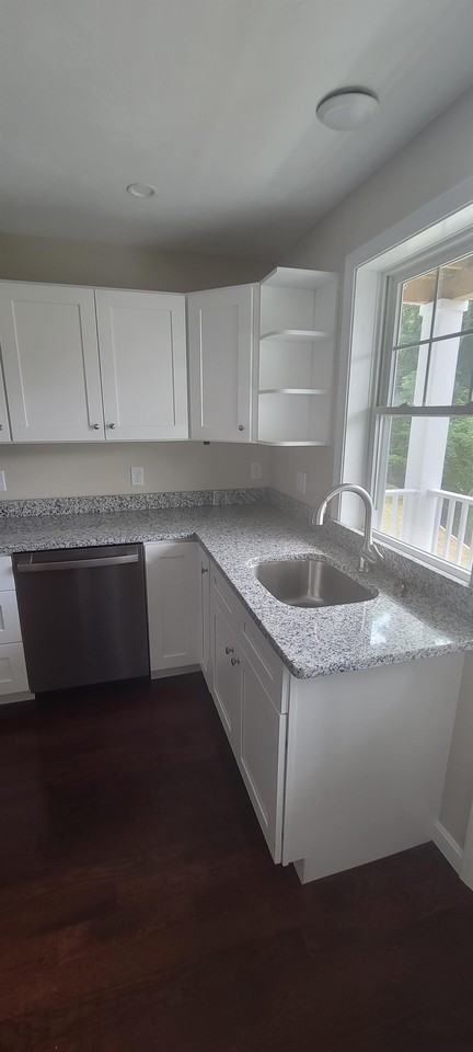 Princeton Court Apartments - Photo 5 of 43