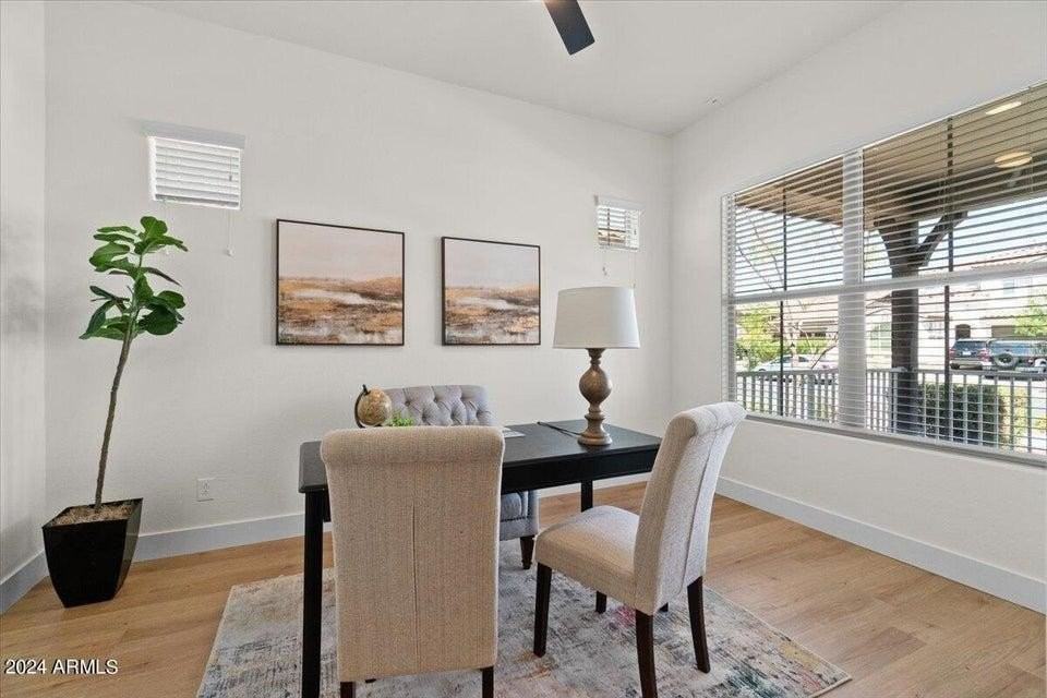 20579 W Edgemont Ave - Photo 3 of 19