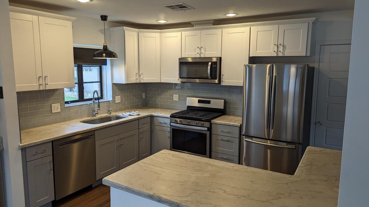 2101 W Osborn Rd - Photo 3 of 15
