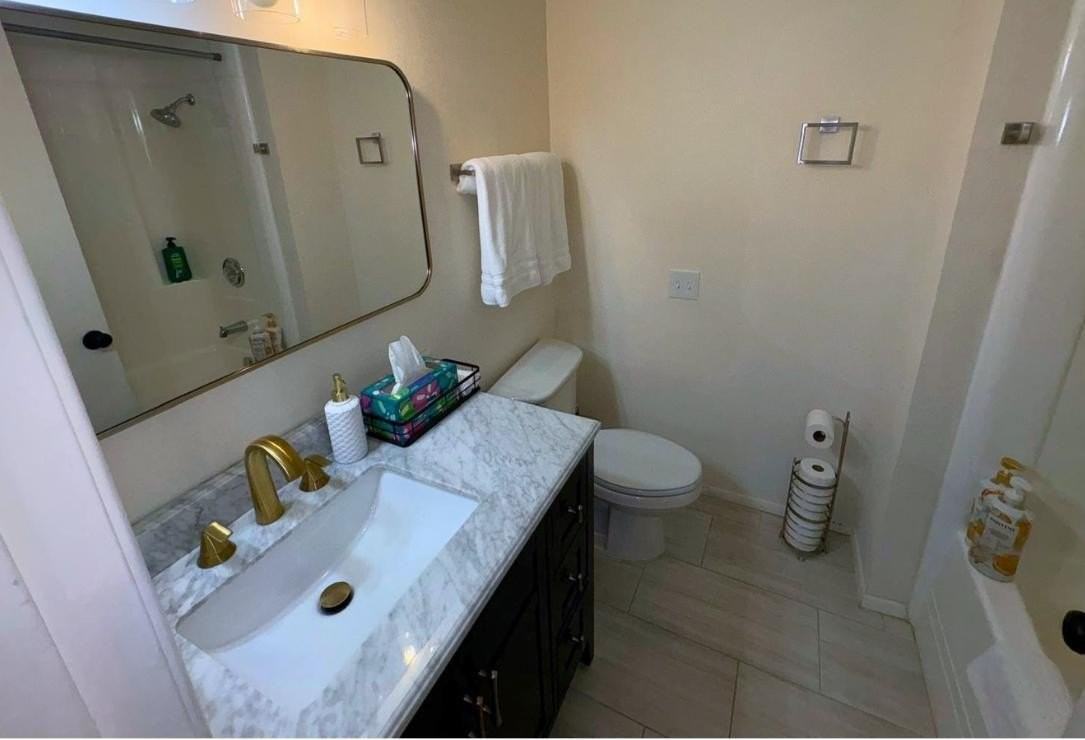 10210 W Burns Dr - Photo 7 of 22